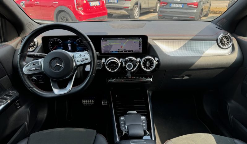 MERCEDES-BENZ EQA 300 4Matic Premium pieno