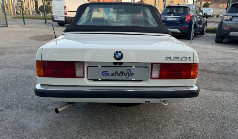 BMW 320 i cat Cabriolet pieno