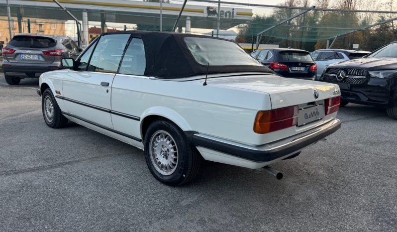 BMW 320 i cat Cabriolet pieno