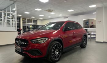 MERCEDES-BENZ GLA 200 Automatic Sport Plus pieno