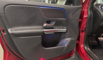 MERCEDES-BENZ GLA 200 Automatic Sport Plus pieno