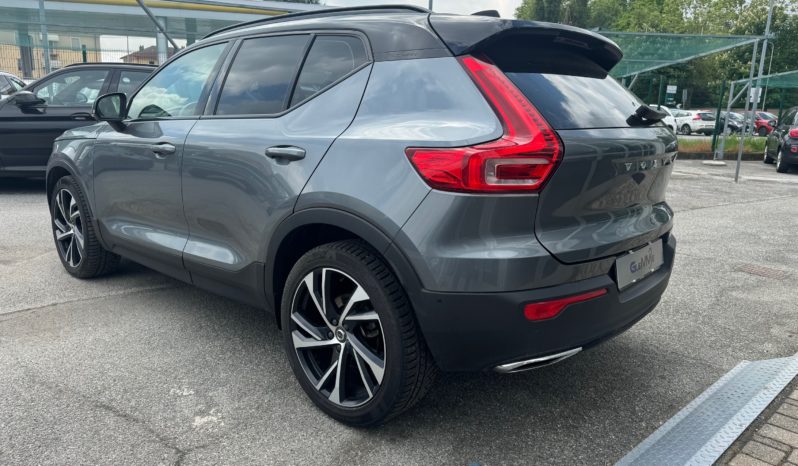 VOLVO XC40 D3 AWD Geartronic R-design pieno