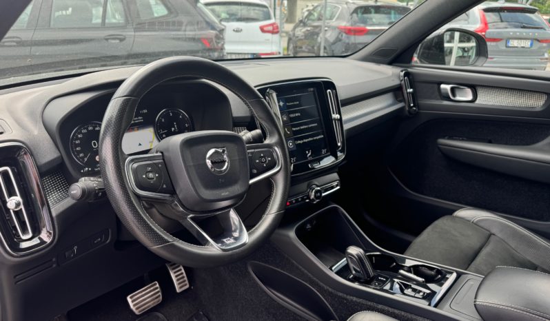 VOLVO XC40 D3 AWD Geartronic R-design pieno