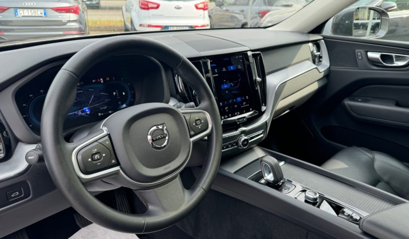 VOLVO XC60 B4 (d) AWD automatico N1 pieno