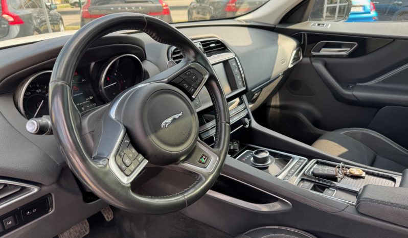 JAGUAR F-Pace 2.0 D 180 CV AWD R-Sport pieno