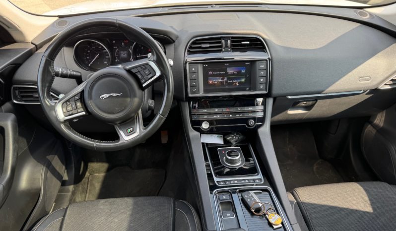 JAGUAR F-Pace 2.0 D 180 CV AWD R-Sport pieno