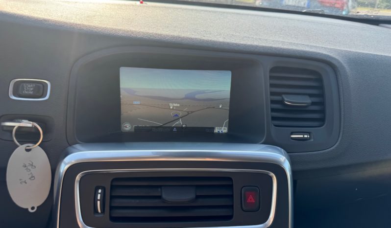VOLVO V60 D2 Business pieno