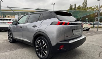 PEUGEOT 2008 motore elettrico 136 CV GT pieno