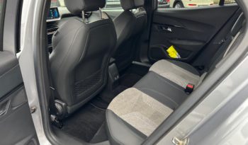 PEUGEOT 2008 motore elettrico 136 CV GT pieno