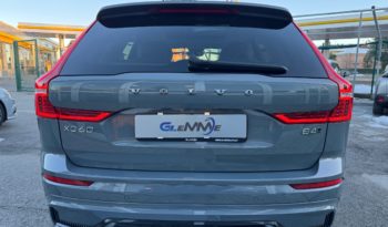 VOLVO XC60 B4 (d) automatico Plus Dark N1 pieno