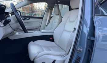 VOLVO XC60 B4 (d) automatico Plus Dark N1 pieno