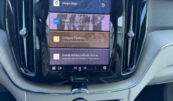 VOLVO XC60 B4 (d) automatico Plus Dark N1 pieno