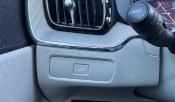 VOLVO XC60 B4 (d) automatico Plus Dark N1 pieno