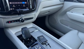 VOLVO XC60 B4 (d) automatico Plus Dark N1 pieno