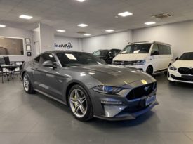 FORD Mustang Fastback 5.0 V8 aut. GT