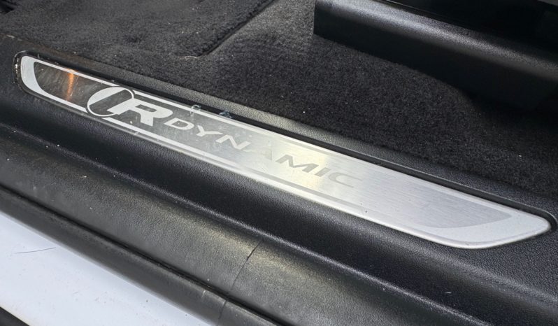 JAGUAR E-Pace 2.0D I4 163 CV AWD Auto R-Dynamic Black pieno