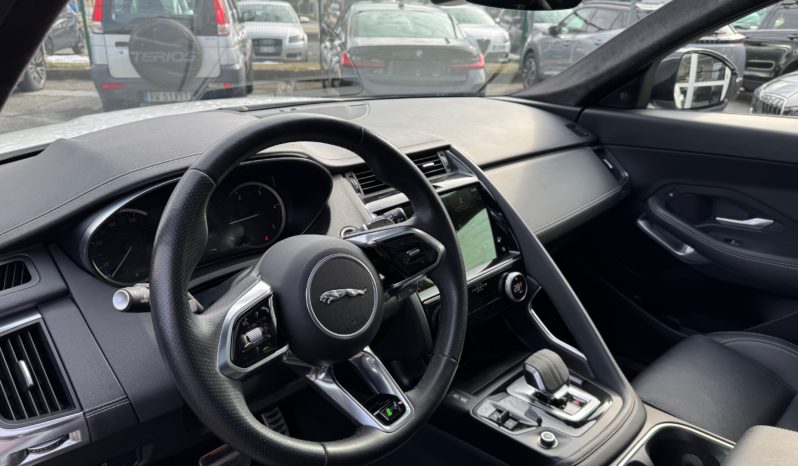 JAGUAR E-Pace 2.0D I4 163 CV AWD Auto R-Dynamic Black pieno