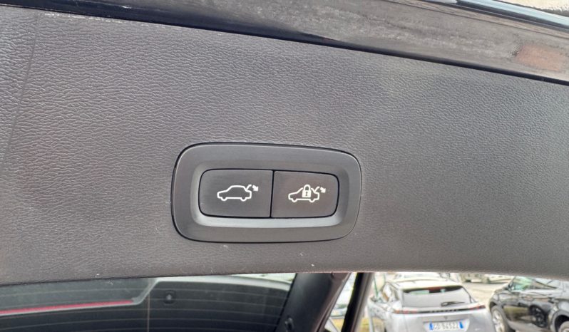 VOLVO XC40 B3 automatico pieno