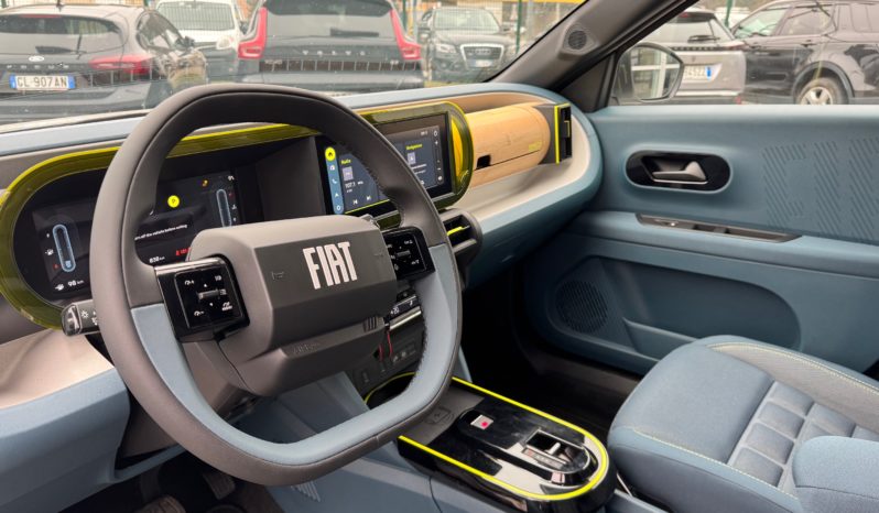 FIAT Grande Panda 1.2 Hybrid 110 CV S&S La Prima pieno