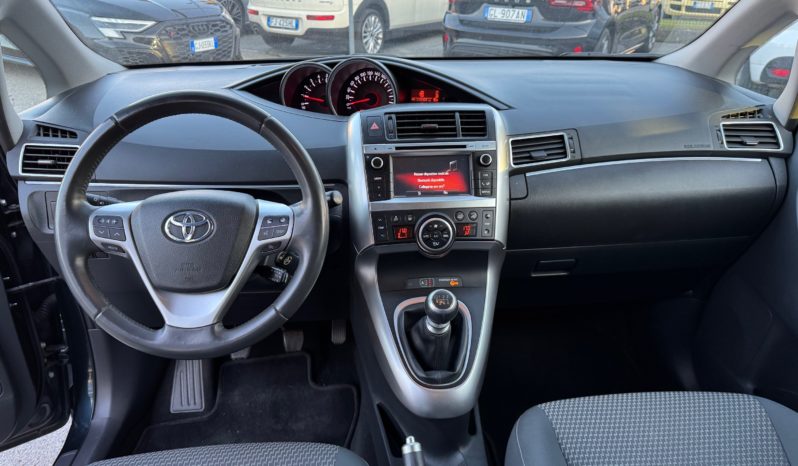 TOYOTA Verso 1.6 D-4D Active pieno