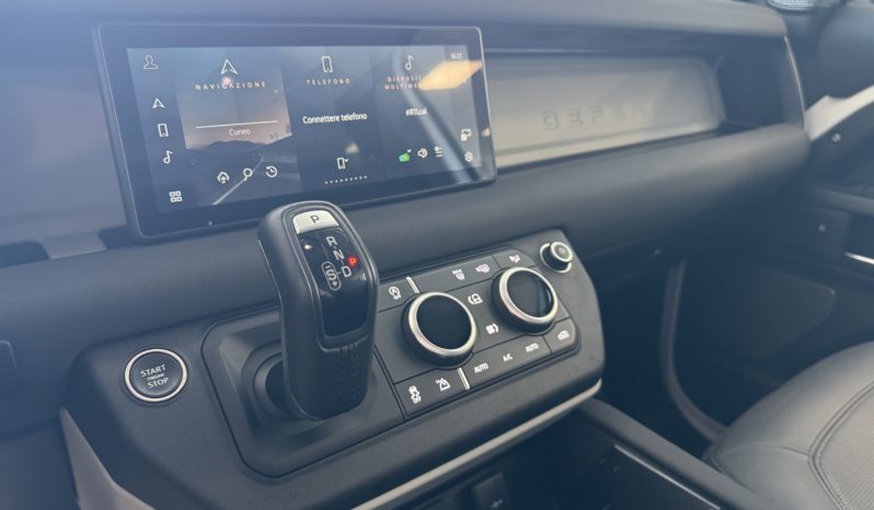 LAND ROVER Defender 90 3.0D I6 200 CV AWD Auto SE pieno