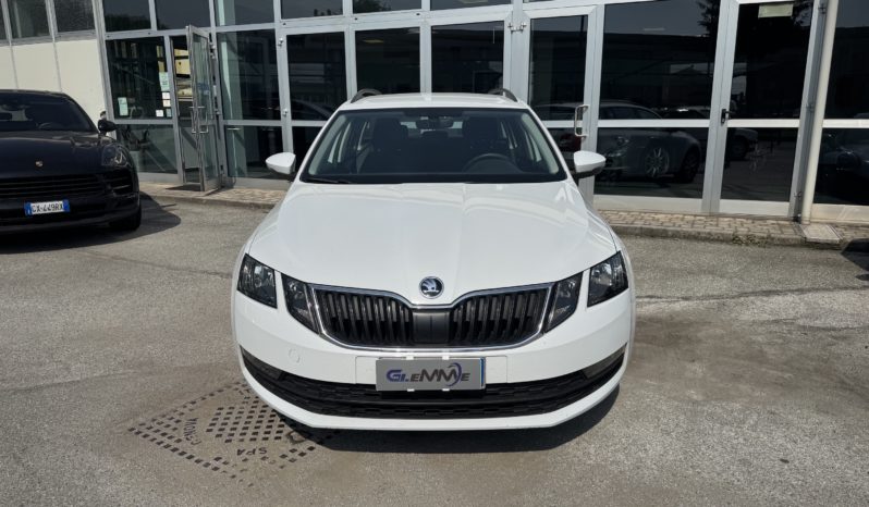 SKODA Octavia 1.6 TDI SCR 115 CV Wagon Executive pieno