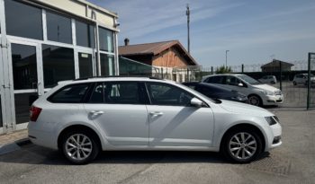 SKODA Octavia 1.6 TDI SCR 115 CV Wagon Executive pieno