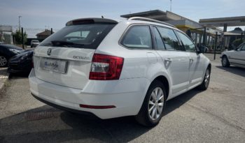 SKODA Octavia 1.6 TDI SCR 115 CV Wagon Executive pieno