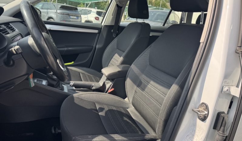SKODA Octavia 1.6 TDI SCR 115 CV Wagon Executive pieno