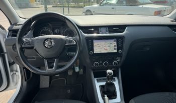 SKODA Octavia 1.6 TDI SCR 115 CV Wagon Executive pieno