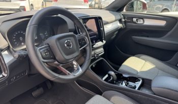 VOLVO XC40 T4 Recharge Plug-in Hybrid automatico Plus Dark N1 pieno