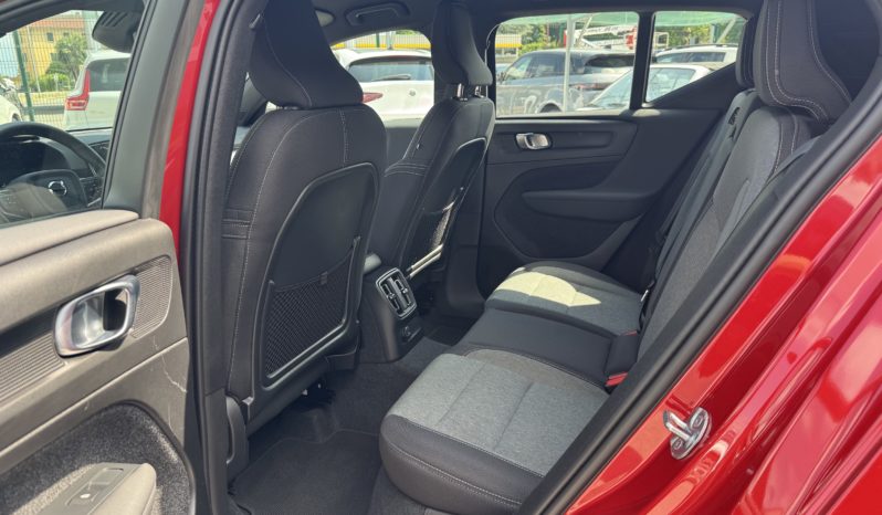 VOLVO XC40 T4 Recharge Plug-in Hybrid automatico Plus Dark N1 pieno