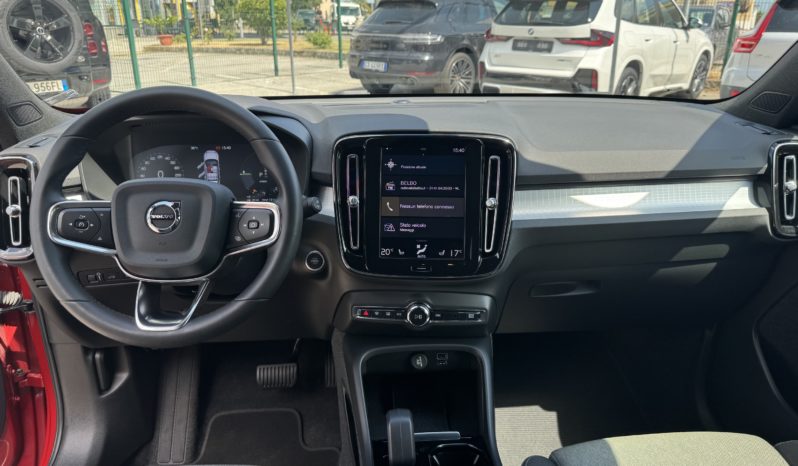 VOLVO XC40 T4 Recharge Plug-in Hybrid automatico Plus Dark N1 pieno