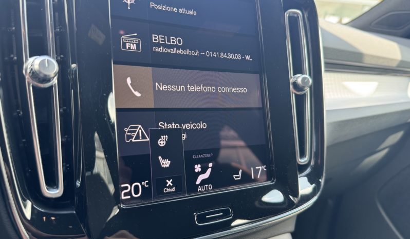 VOLVO XC40 T4 Recharge Plug-in Hybrid automatico Plus Dark N1 pieno
