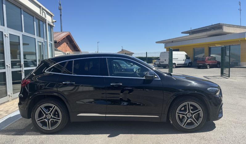 MERCEDES-BENZ GLA 200 d Automatic AMG Line Premium pieno