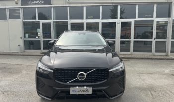 VOLVO XC60 B4 automatico Plus Dark pieno