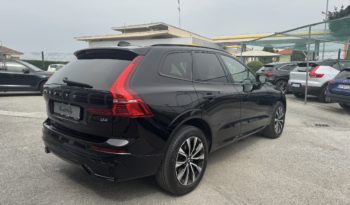 VOLVO XC60 B4 automatico Plus Dark pieno