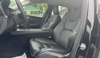 VOLVO XC60 B4 automatico Plus Dark pieno
