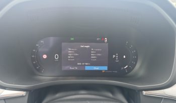 VOLVO XC60 B4 (d) AWD Geartronic Momentum pieno