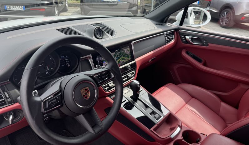 PORSCHE Macan 2.0 pieno