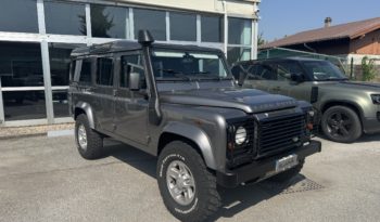 LAND ROVER Defender 110 2.4 TD4 Station Wagon SE pieno