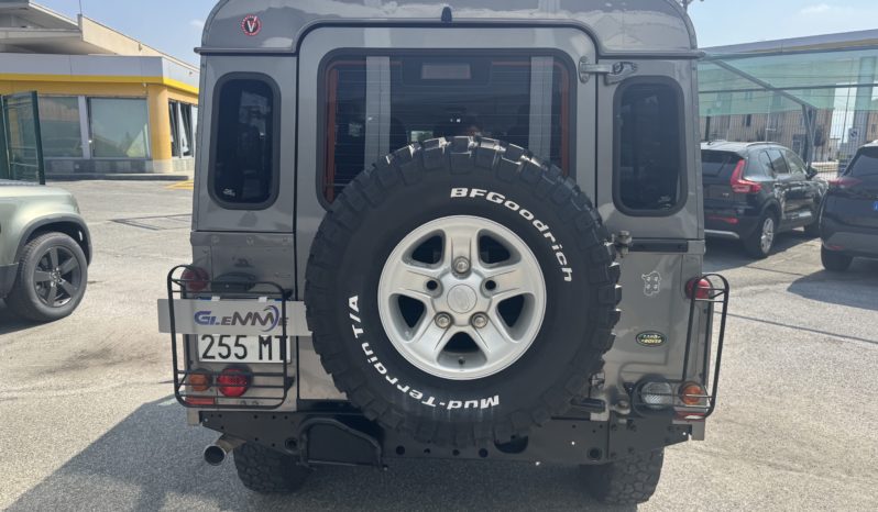 LAND ROVER Defender 110 2.4 TD4 Station Wagon SE pieno