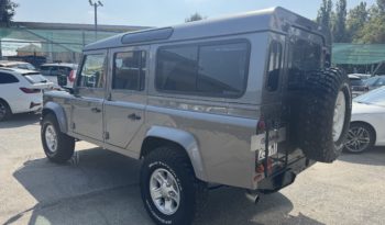 LAND ROVER Defender 110 2.4 TD4 Station Wagon SE pieno