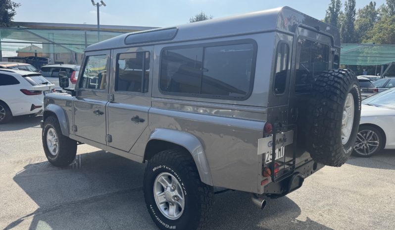 LAND ROVER Defender 110 2.4 TD4 Station Wagon SE pieno