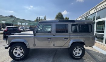 LAND ROVER Defender 110 2.4 TD4 Station Wagon SE pieno