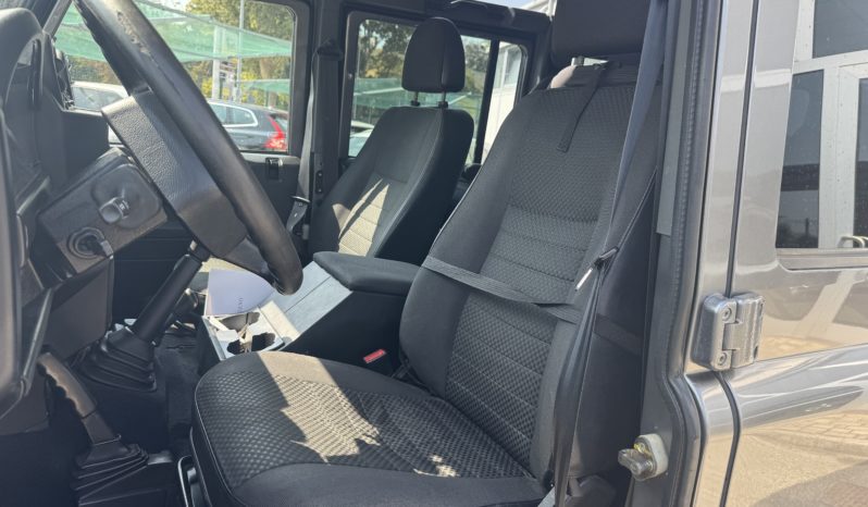 LAND ROVER Defender 110 2.4 TD4 Station Wagon SE pieno