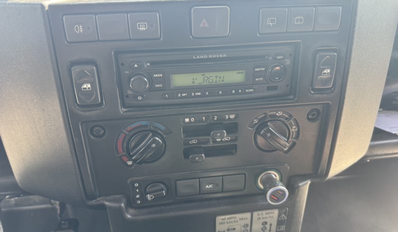 LAND ROVER Defender 110 2.4 TD4 Station Wagon SE pieno