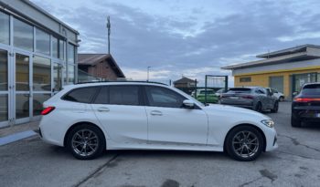 BMW 320 d Touring Sport pieno