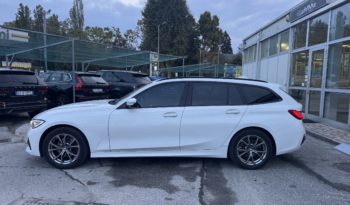 BMW 320 d Touring Sport pieno