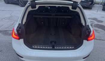 BMW 320 d Touring Sport pieno